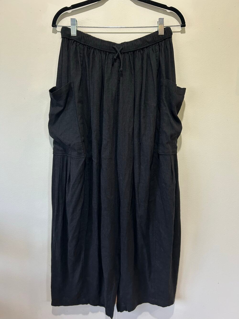 Free People Quinn pants black size M linen blend harem barrel style wide leg